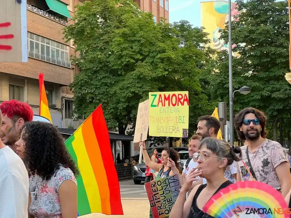 El Gobierno reafirma su compromiso con los derechos LGTBI+ en el Día Internacional del Orgullo y destaca el liderazgo de España en Europa 1 El Gobierno reafirma su compromiso con los derechos LGTBI+ en el Día Internacional del Orgullo y destaca el liderazgo de España en Europa