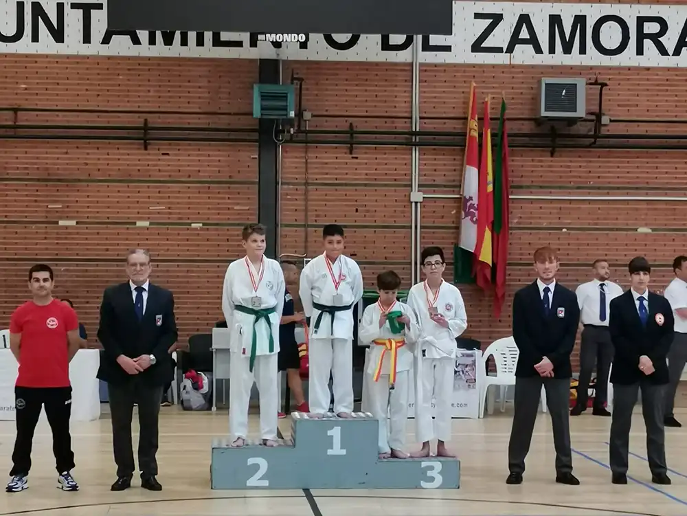 El karate de Tábara brilla en Zamora con un pleno de medallas en el Campeonato Provincial de Edades