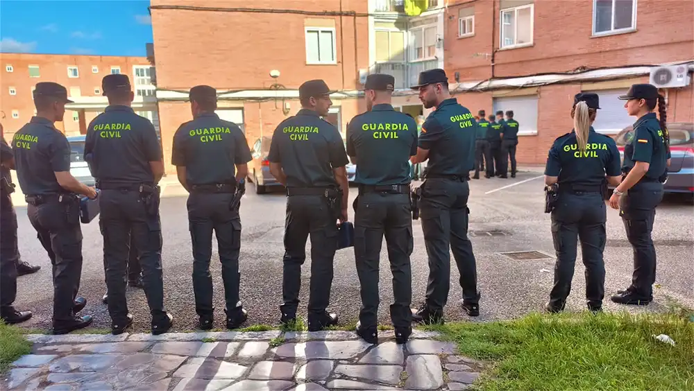 La Comandancia de la Guardia Civil de Zamora incorpora a 26 alumnos en prácticas para reforzar la seguridad durante el verano 1 La Comandancia de la Guardia Civil de Zamora incorpora a 26 alumnos en prácticas para reforzar la seguridad durante el verano