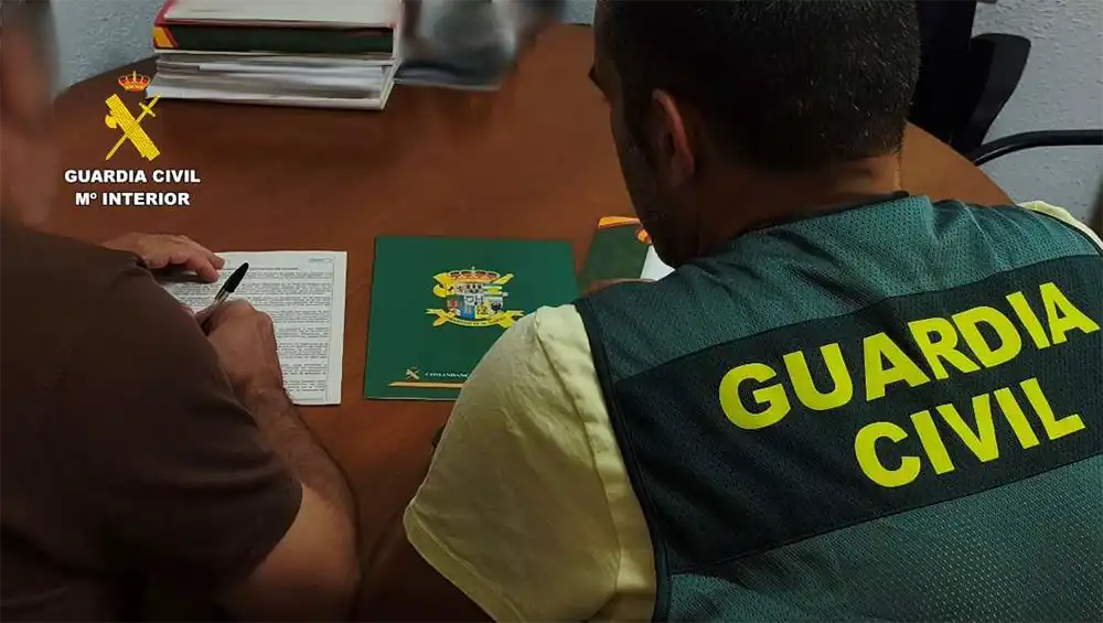 La Guardia Civil investiga a un trabajador de Correos en Bermillo de Sayago por simular un robo con arma blanca y apropiarse de dinero
