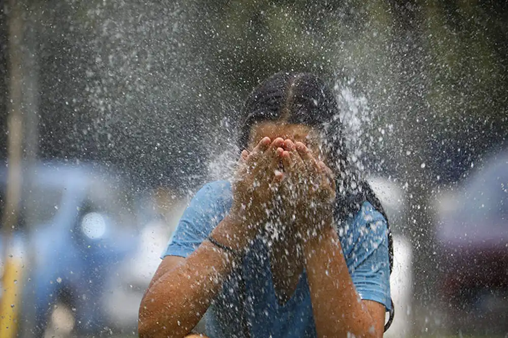 Protección Civil alerta de un episodio de calor extremo con riesgo de ola de calor y peligro muy alto de incendios