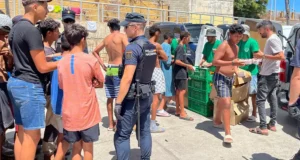 Castilla y León rechaza el traslado de menores migrantes desde Ceuta y exige resolver antes su situación individual