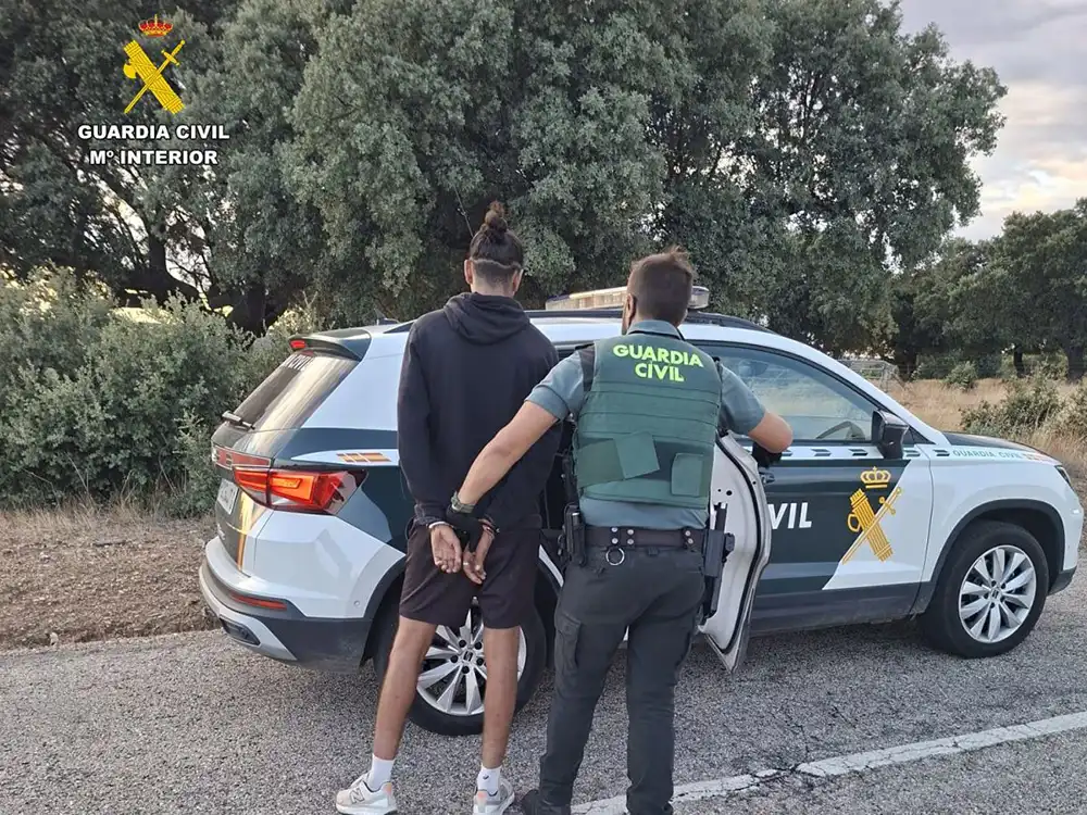 Detenido un joven de 27 años por provocar presuntamente varios incendios agrícolas en Salamanca 1 Detenido un joven de 27 años por provocar presuntamente varios incendios agrícolas en Salamanca