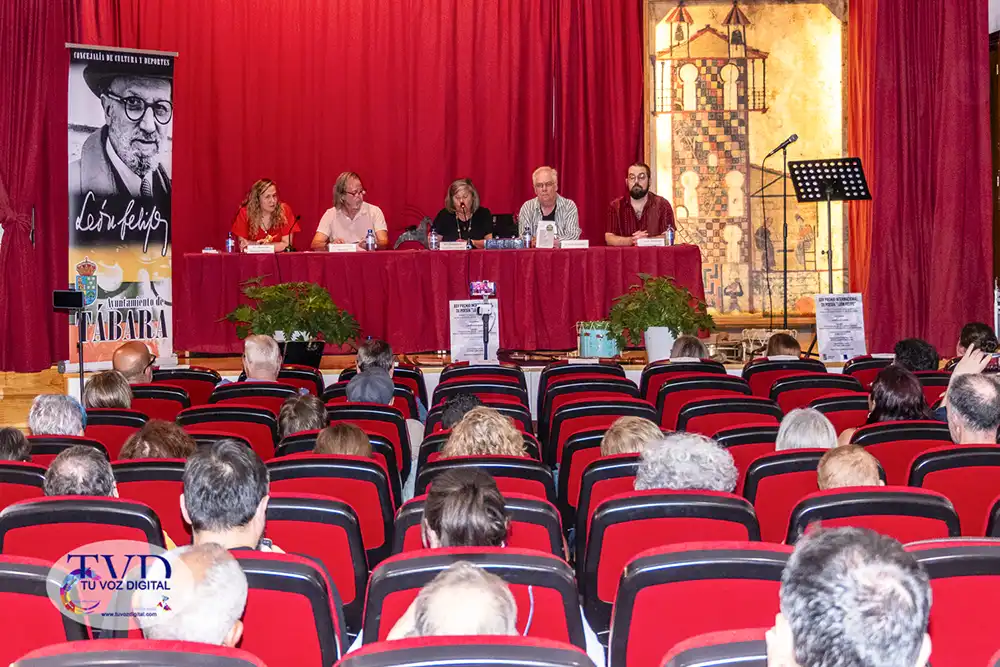 Juan María Calles gana el XXV Premio Internacional de Poesía “León Felipe” de Tábara con La tierra prometida 20