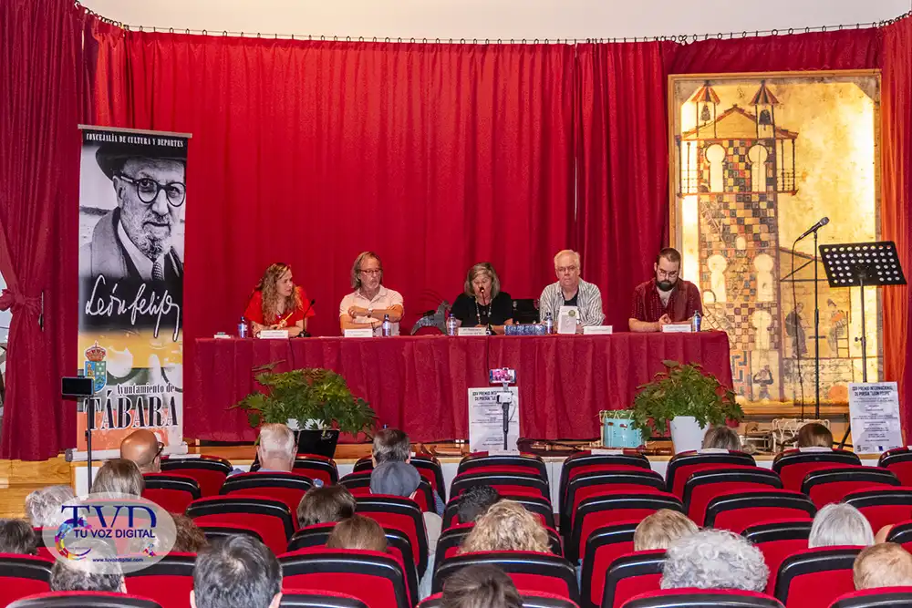 Juan María Calles gana el XXV Premio Internacional de Poesía “León Felipe” de Tábara con La tierra prometida 21