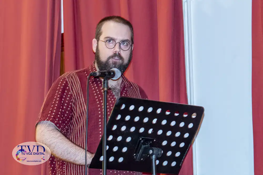 Juan María Calles gana el XXV Premio Internacional de Poesía “León Felipe” de Tábara con La tierra prometida 3