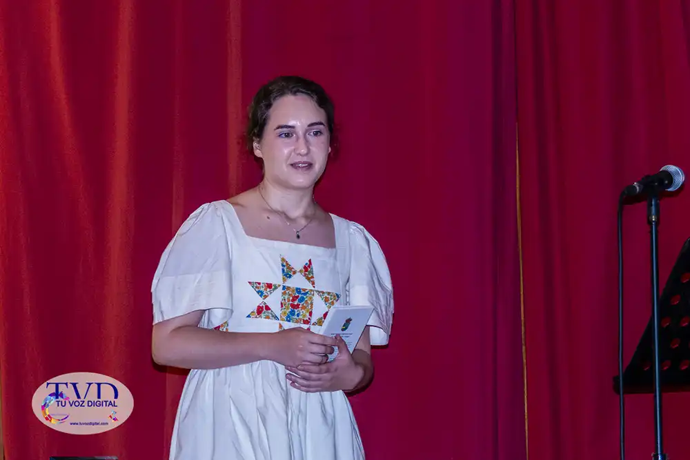 Juan María Calles gana el XXV Premio Internacional de Poesía “León Felipe” de Tábara con La tierra prometida 35