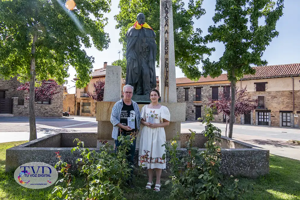 Juan María Calles gana el XXV Premio Internacional de Poesía “León Felipe” de Tábara con La tierra prometida 11
