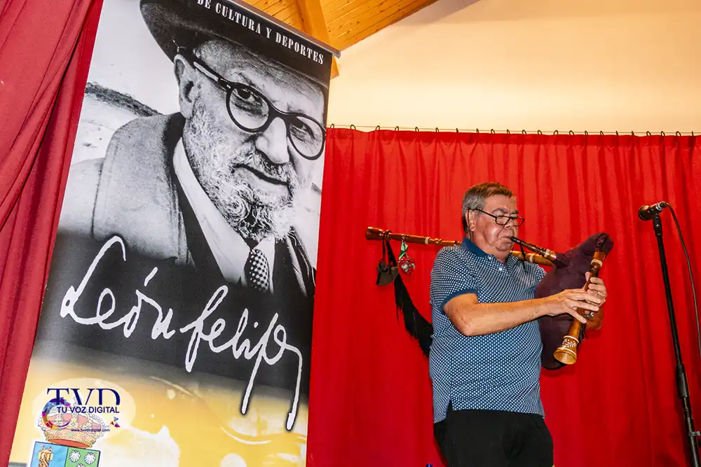 Juan María Calles gana el XXV Premio Internacional de Poesía “León Felipe” de Tábara con La tierra prometida 43