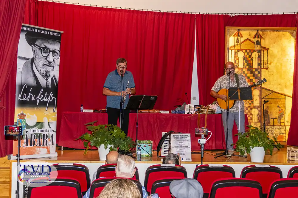 Juan María Calles gana el XXV Premio Internacional de Poesía “León Felipe” de Tábara con La tierra prometida 45
