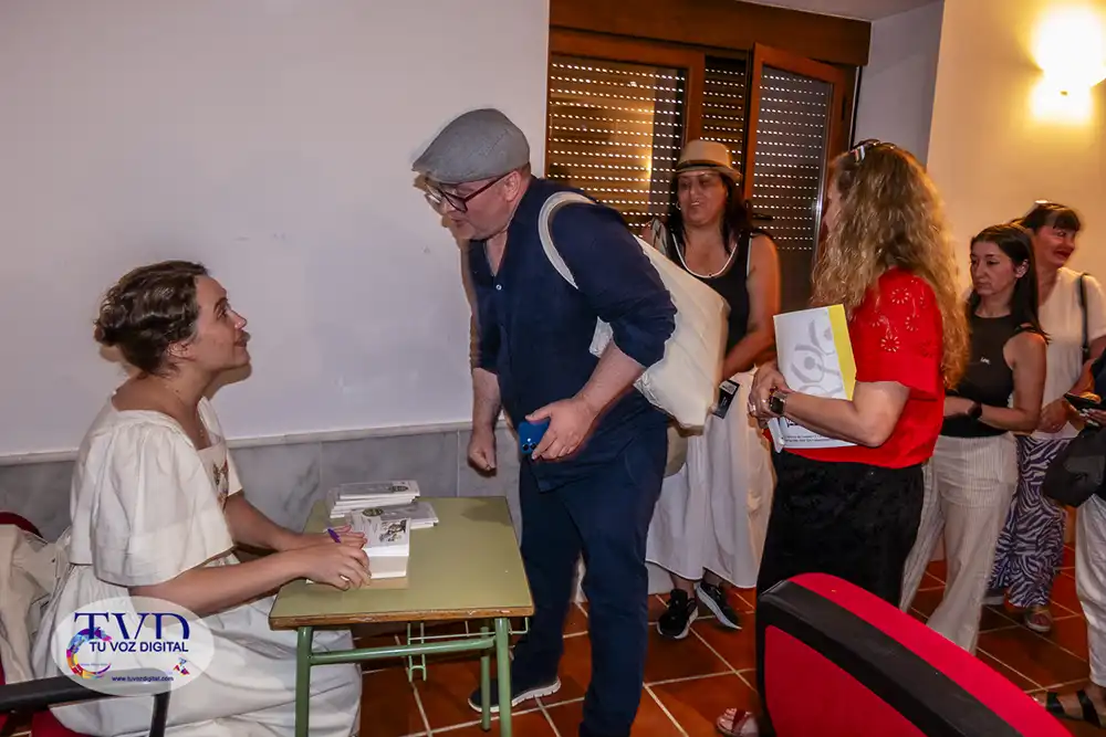 Juan María Calles gana el XXV Premio Internacional de Poesía “León Felipe” de Tábara con La tierra prometida 50