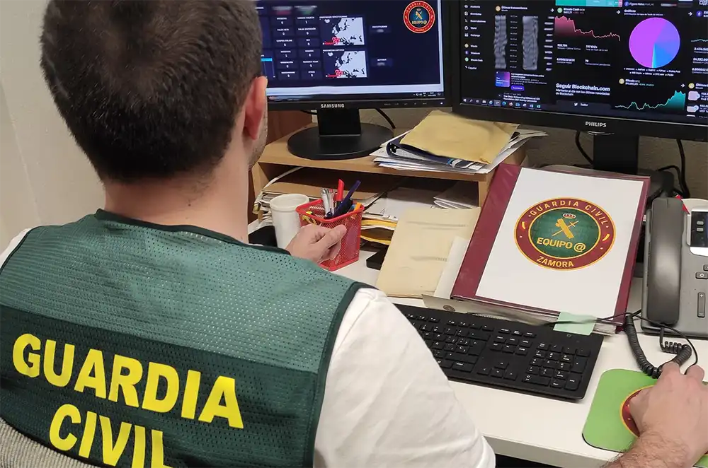 La Guardia Civil investiga a once personas por una estafa de 44.000 euros a una entidad de Zamora