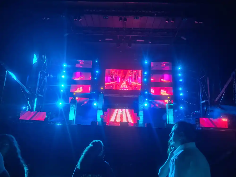 San Lorenzo continúa sus fiestas con hinchables, panderetas y una noche de música con Amon-Ra 10