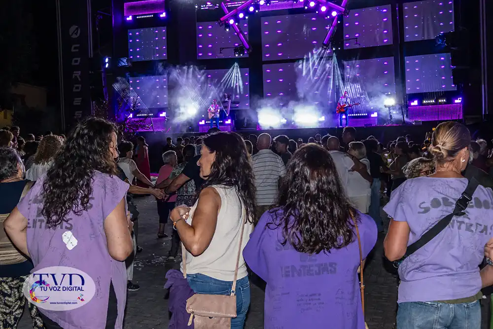 Tábara no baja el ritmo: juegos, merienda, bingo, música y toro de fuego en una jornada para disfrutar hasta la madrugada 3