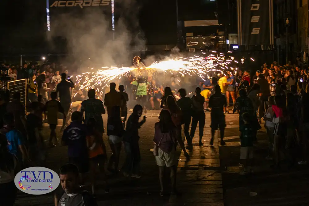Tábara no baja el ritmo: juegos, merienda, bingo, música y toro de fuego en una jornada para disfrutar hasta la madrugada 24