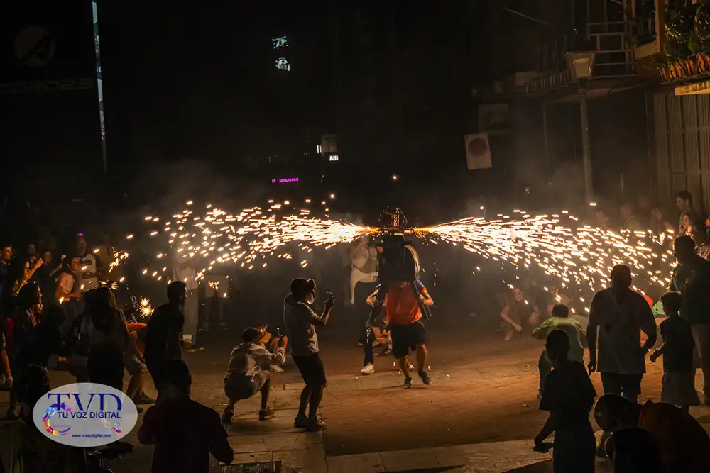 Tábara no baja el ritmo: juegos, merienda, bingo, música y toro de fuego en una jornada para disfrutar hasta la madrugada 25