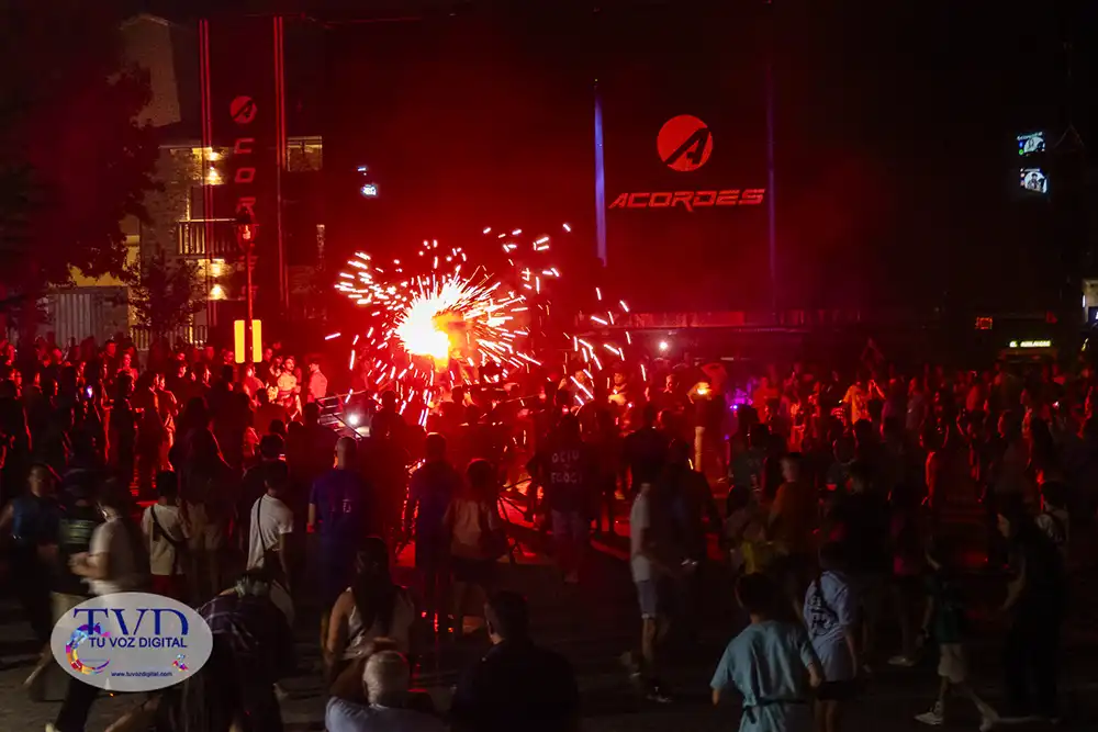 Tábara no baja el ritmo: juegos, merienda, bingo, música y toro de fuego en una jornada para disfrutar hasta la madrugada 34