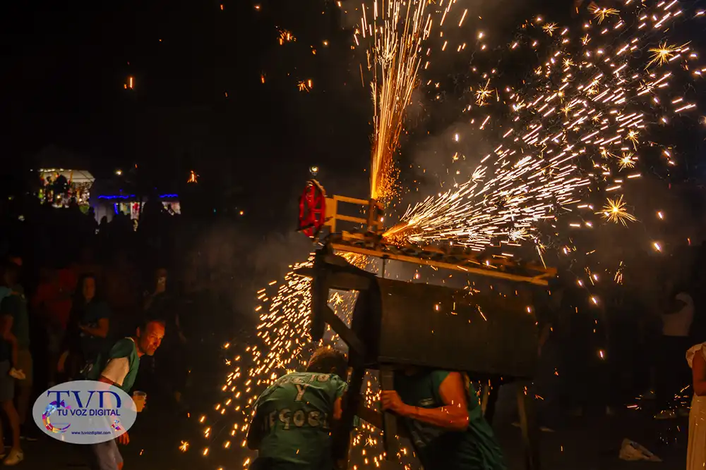 Tábara enciende sus fiestas patronales con el color de las peñas, la música y la emoción del pregón 39