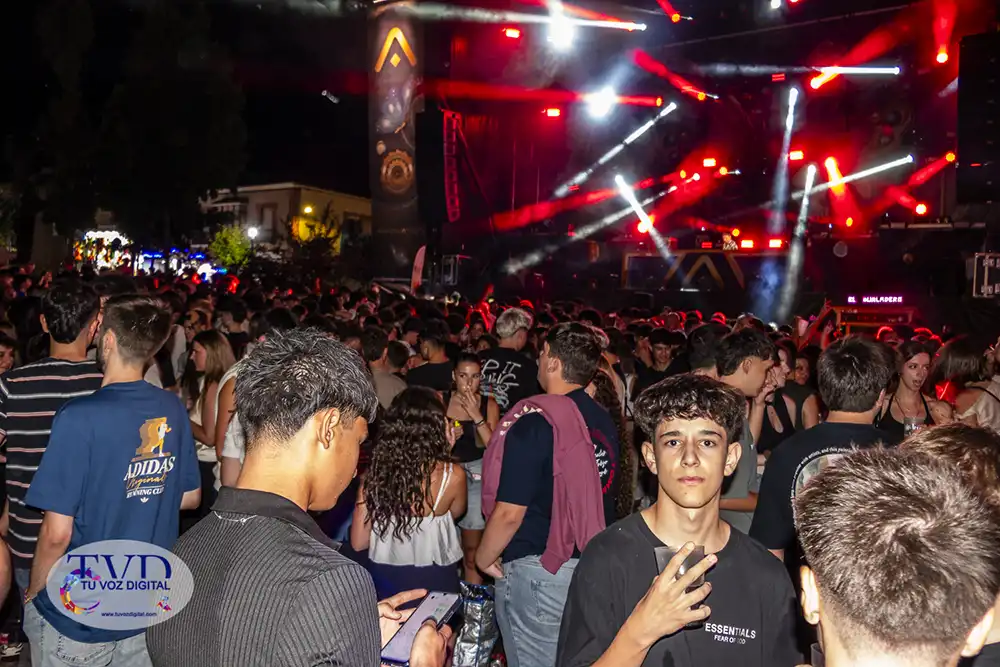 Tábara enciende sus fiestas patronales con el color de las peñas, la música y la emoción del pregón 52