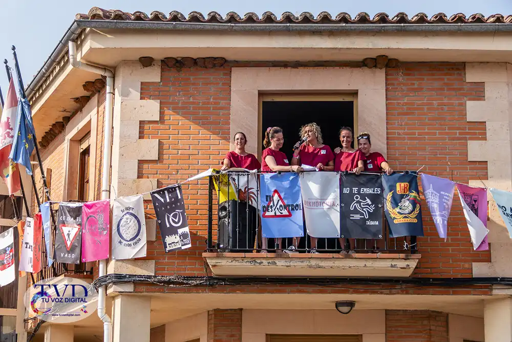 Tábara enciende sus fiestas patronales con el color de las peñas, la música y la emoción del pregón 19