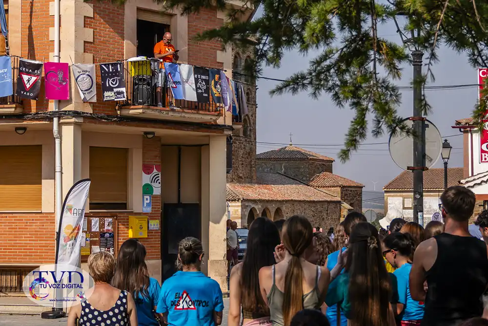 Tábara enciende sus fiestas patronales con el color de las peñas, la música y la emoción del pregón 9