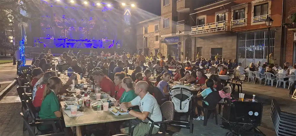 Tábara enciende sus fiestas patronales con el color de las peñas, la música y la emoción del pregón 29