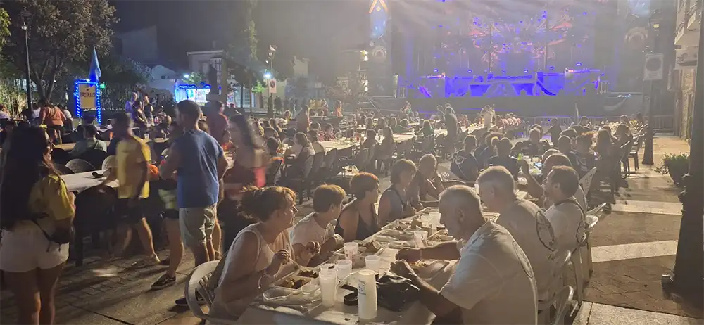 Tábara enciende sus fiestas patronales con el color de las peñas, la música y la emoción del pregón 28