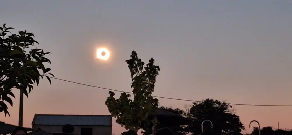 Tábara vivió una noche para la historia bajo la sombra del eclipse total de Sol 20
