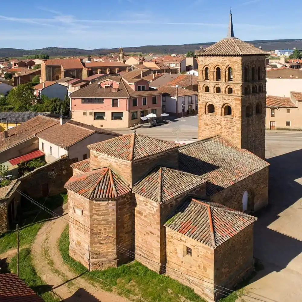 El monasterio que iluminó Europa: San Salvador de Tábara y los libros que vencieron al tiempo 1