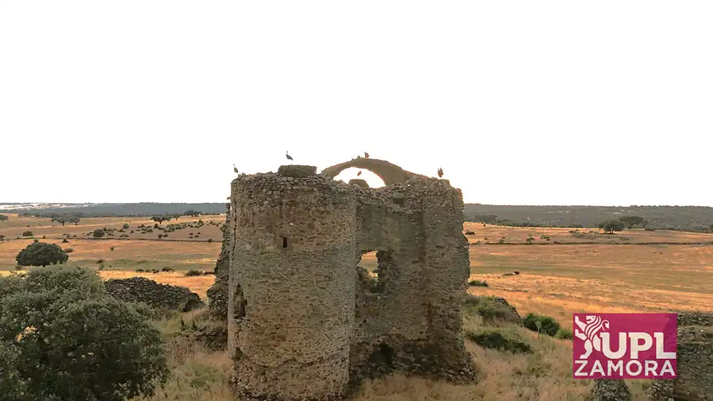 UPL exige a la Junta actuar de urgencia para salvar el castillo del Asmesnal, en Alfaraz de Sayago 1 UPL exige a la Junta actuar de urgencia para salvar el castillo del Asmesnal, en Alfaraz de Sayago