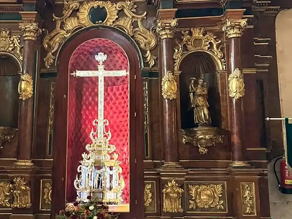 Castilla y León refuerza la seguridad de sus museos ante el aumento de robos de piezas de oro, plata y joyería 1 La Junta refuerza las medidas de protección y seguridad en los museos de Castilla y León ante el incremento de robos de piezas de valor en centros museísticos