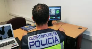 Nueva estafa en WhatsApp: los delincuentes suplantan cuentas sin bloquear al usuario y piden hasta 1.000 euros a sus contactos