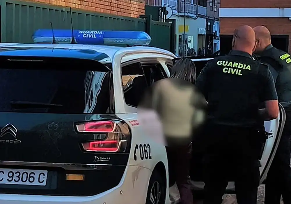 Detenida una mujer en Tierra de Campos por la presunta sustracción de sus tres hijos menores 1 Detenida una mujer en Tierra de Campos por la presunta sustracción de sus tres hijos menores