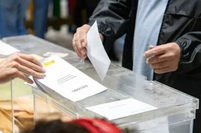 El Gobierno aprueba las instrucciones para las mesas electorales de las elecciones generales del 29 de noviembre