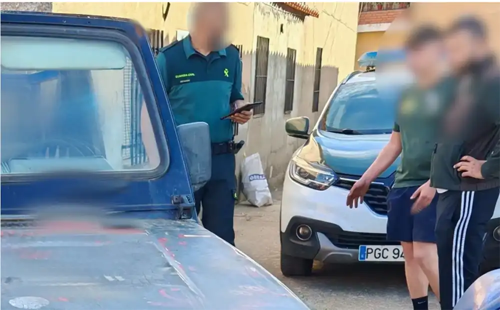Investigado por intercambiar las matrículas de dos vehículos para participar en un festejo taurino en Villarrín de Campos 1 Investigado por intercambiar las matrículas de dos vehículos para participar en un festejo taurino en Villarrín de Campos