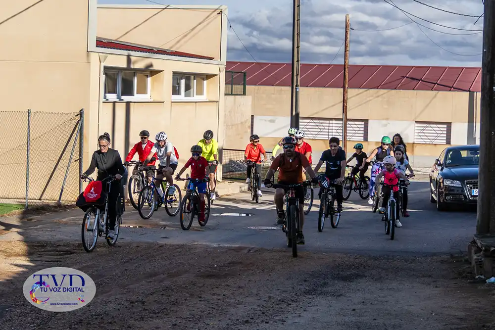 La lluvia da una tregua y permite disfrutar de la ruta en bici de Magius por Tábara 5